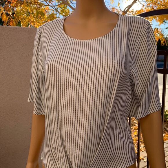 Express Tie Front Striped Top NEW - Picture 7 of 12